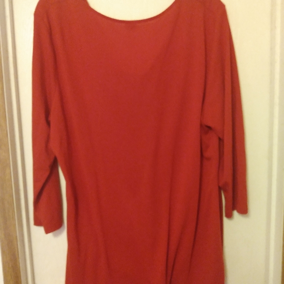 Red blouse - Picture 3 of 3